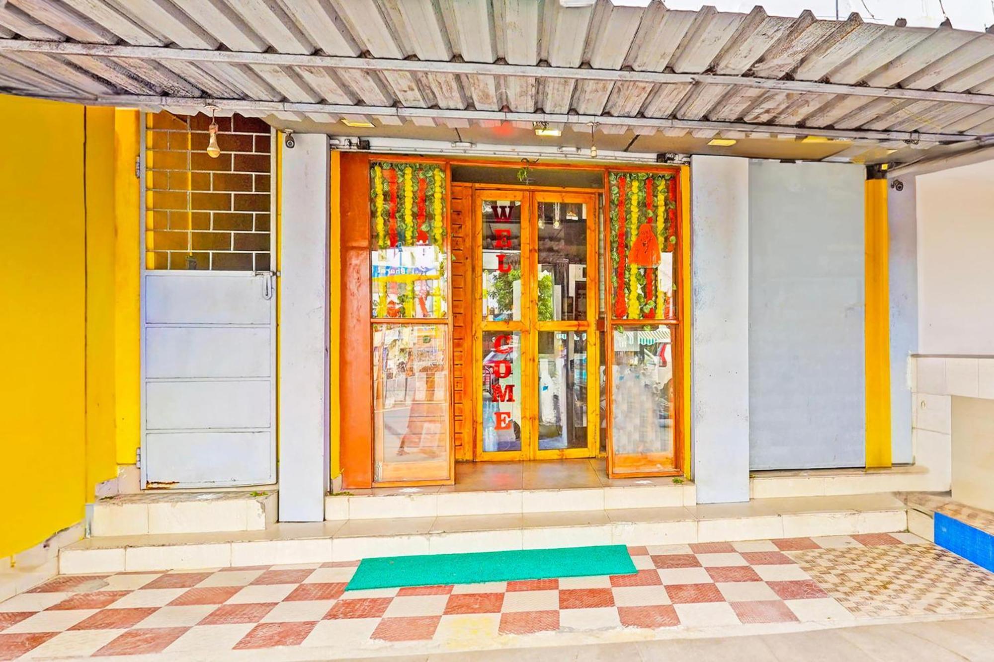 Super Hotel O Thavalakuppam Near Bus Stand Pūrnānkuppam Екстериор снимка